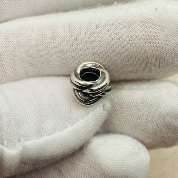 EUC Pandora 790484 Sterling Silver Forget-Me-Knot Charm - Picture 6 of 9